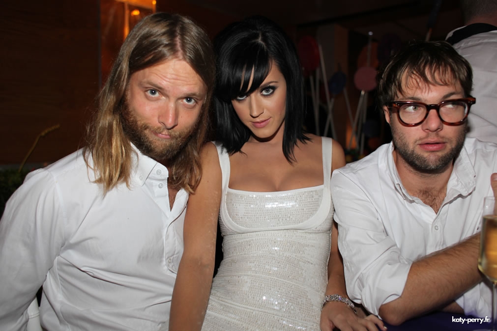 013.jpg