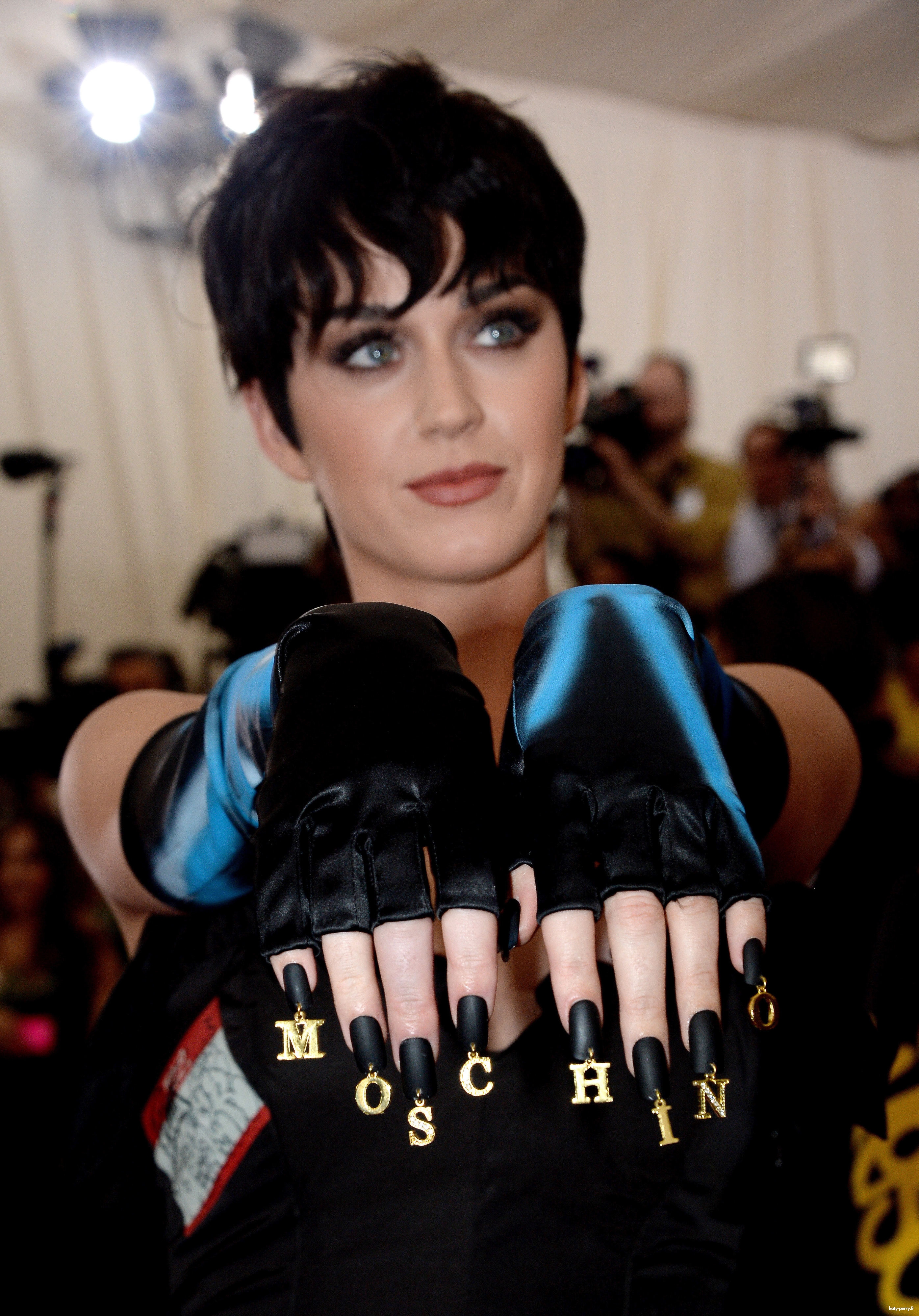 081.jpg