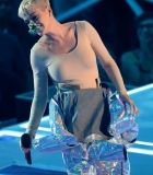 143.jpg