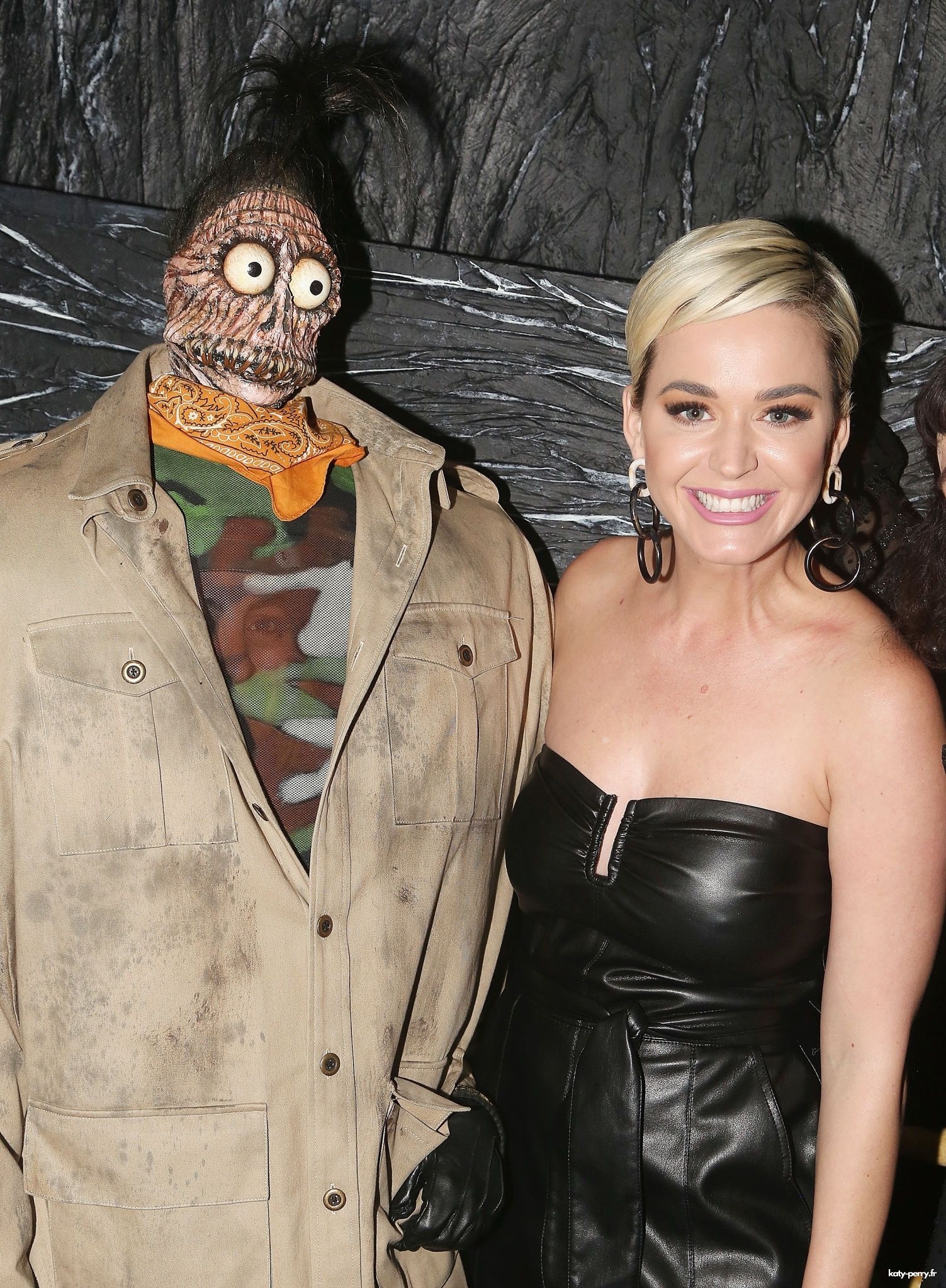 030.jpg