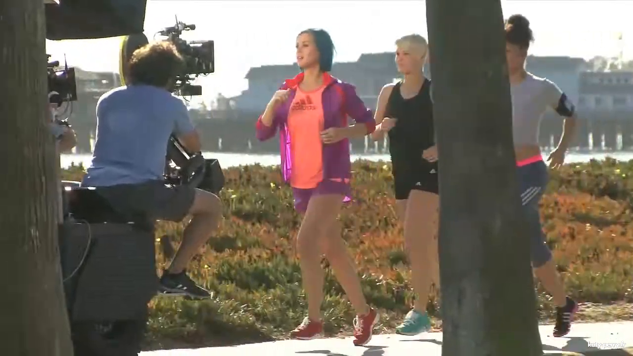Adidas_2012_Making_Of_1_mp4_20240509115242_0045.PNG