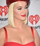 071.jpg