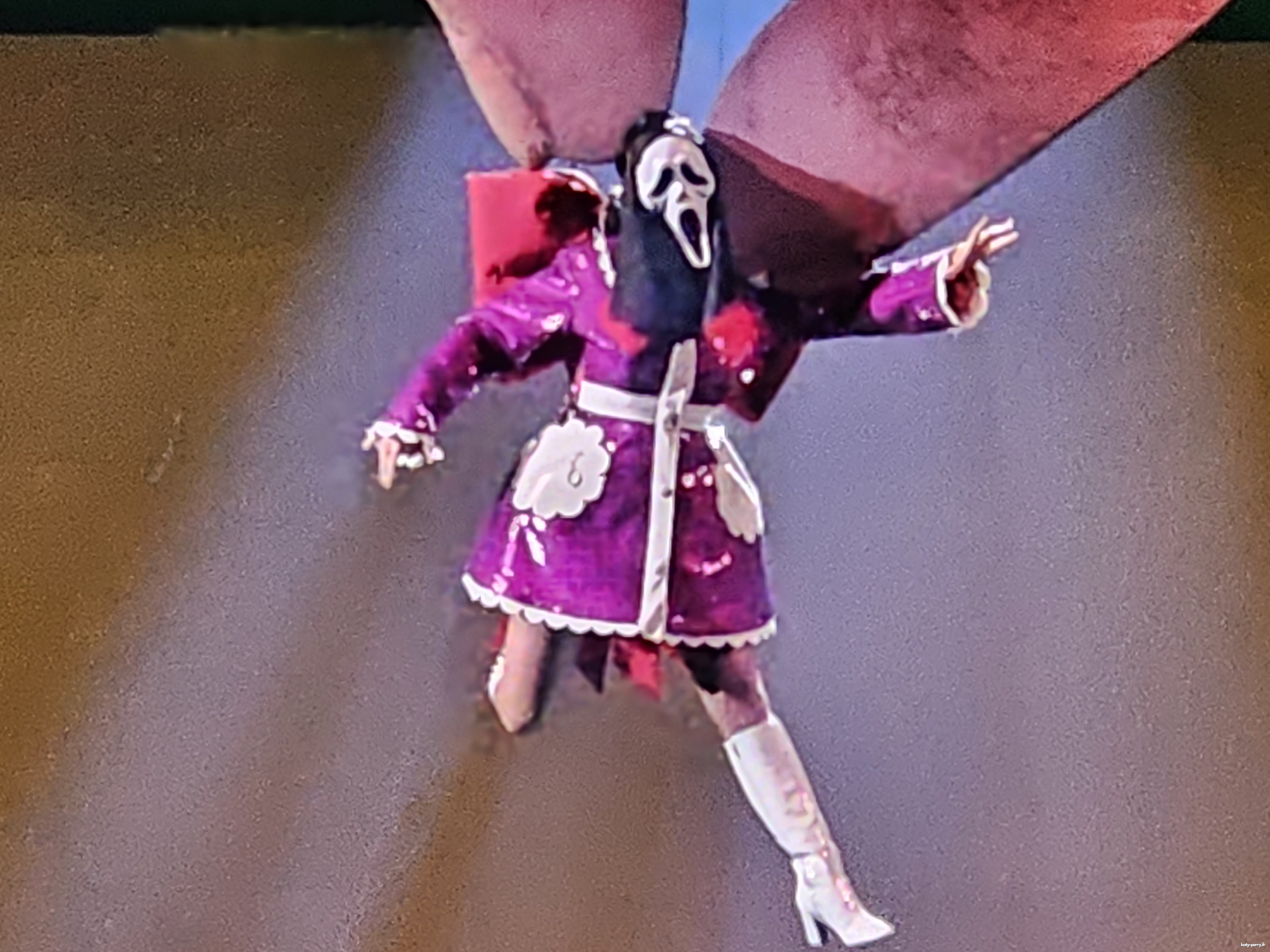 001.jpg
