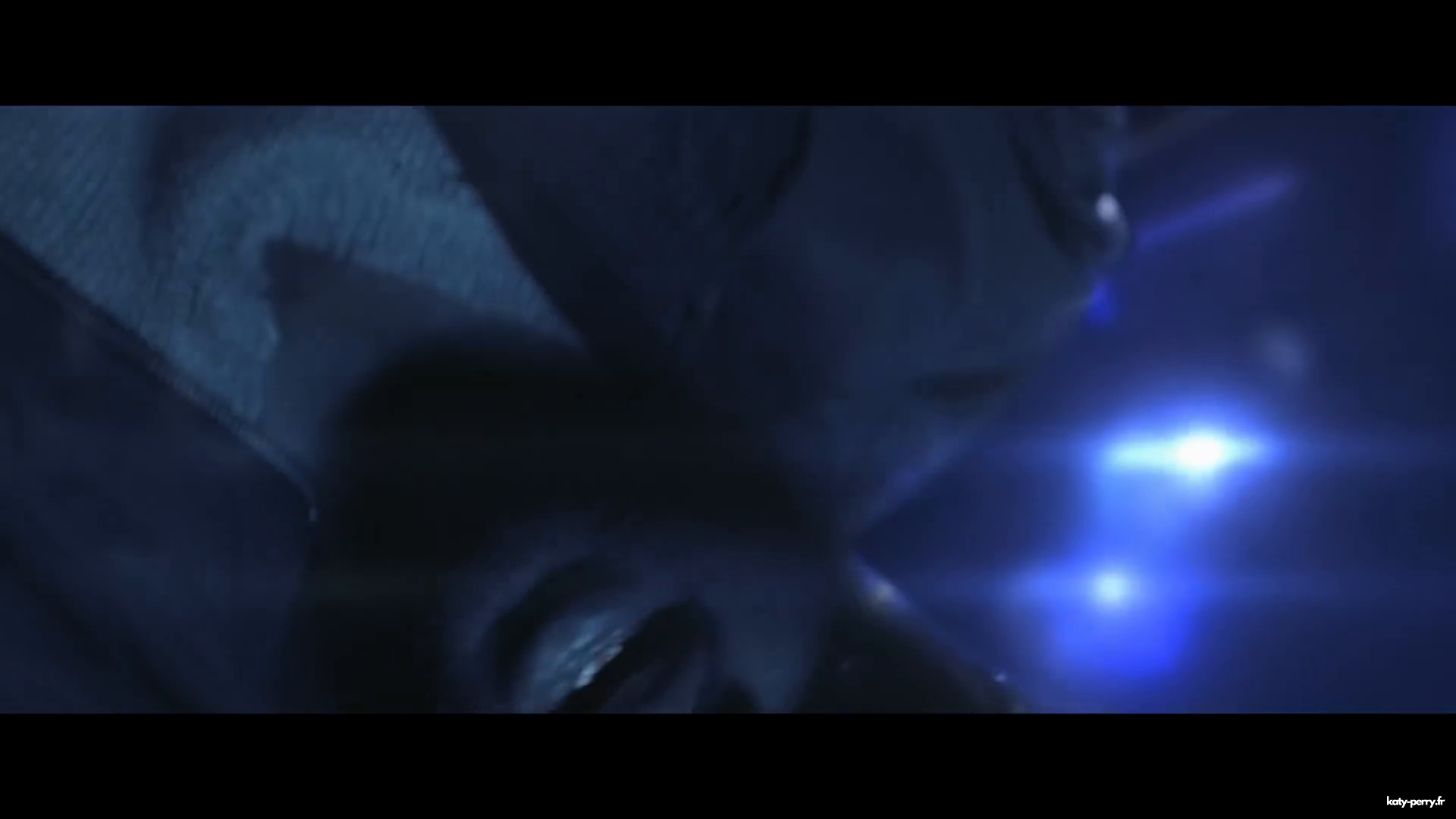 00100.jpg