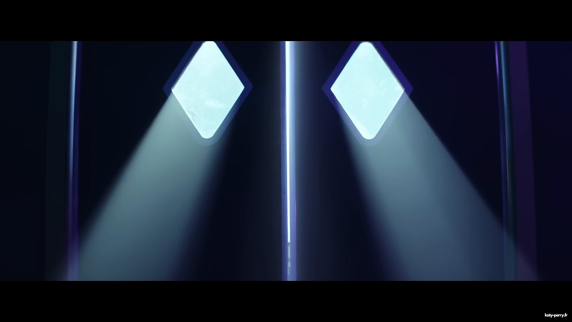 00385.jpg 00385.jpg