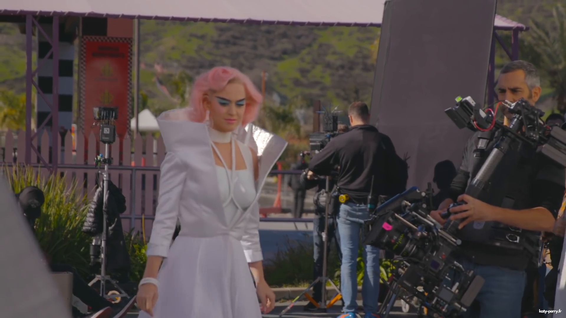 00049.jpg