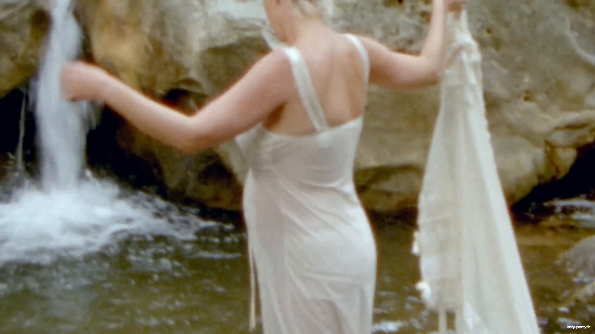 00243.jpg 00243.jpg