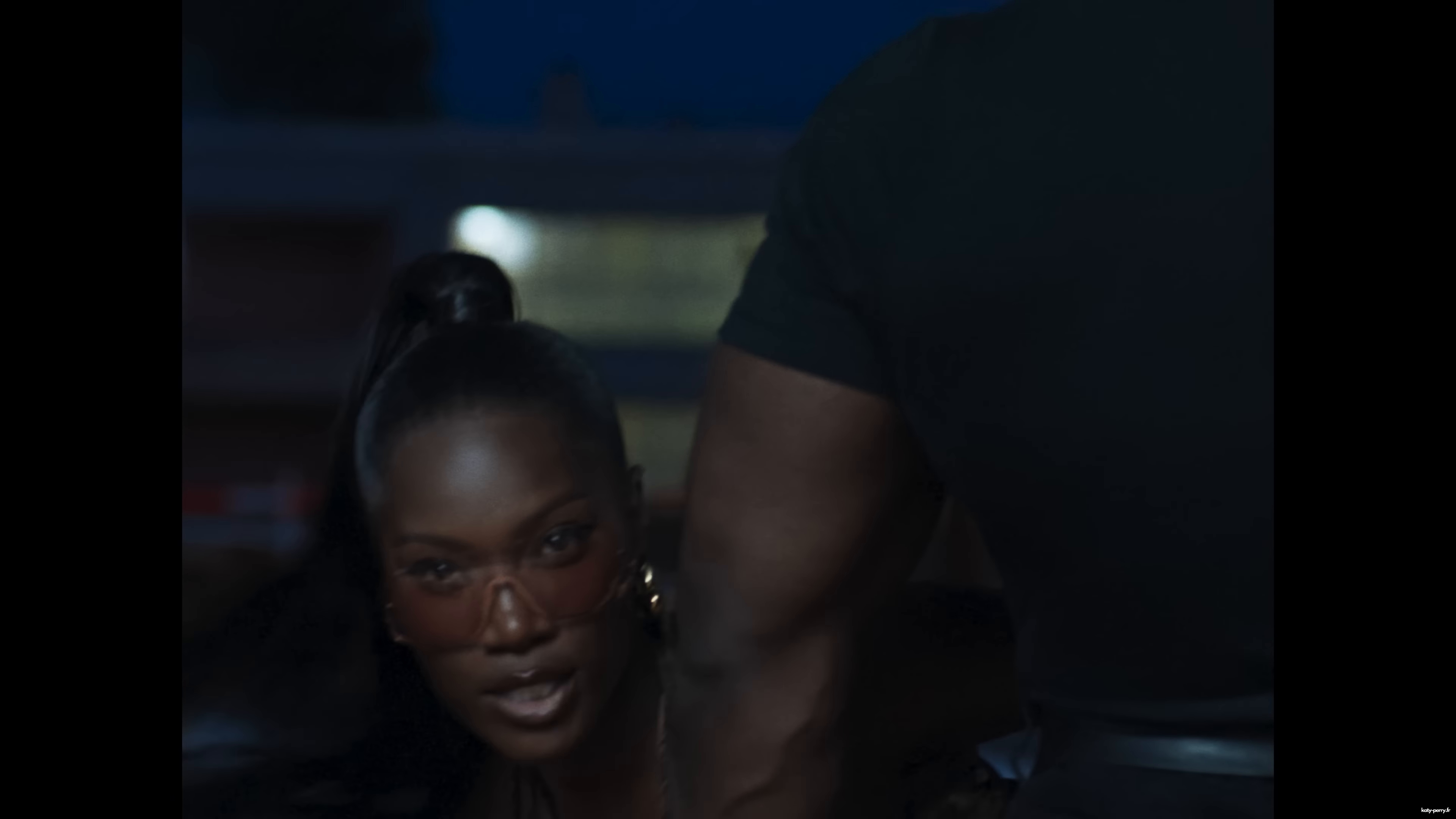 303.jpg