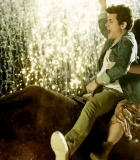 Nom du fichier=whoyoulove_00207.jpg
Taille du fichier=668Ko
Dimensions : 1280x720
Ajouté le : 17 Février 2024 whoyoulove_00207.jpg