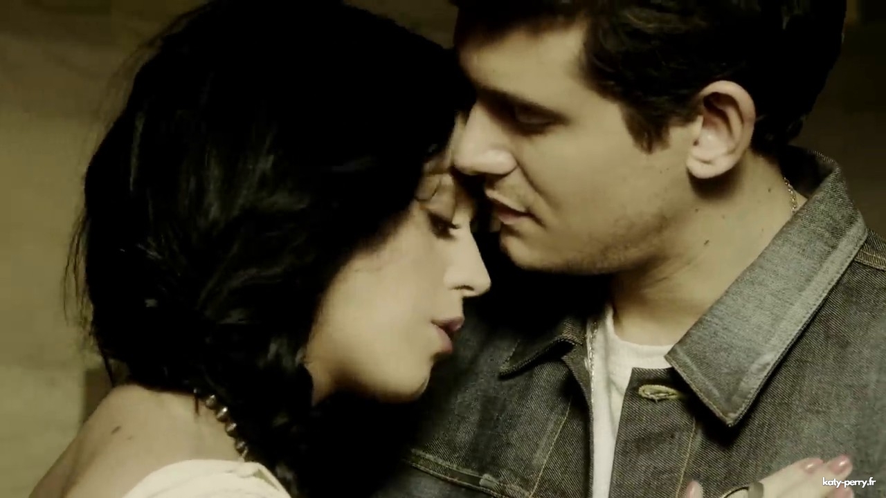 whoyoulove_00088.jpg whoyoulove_00088.jpg