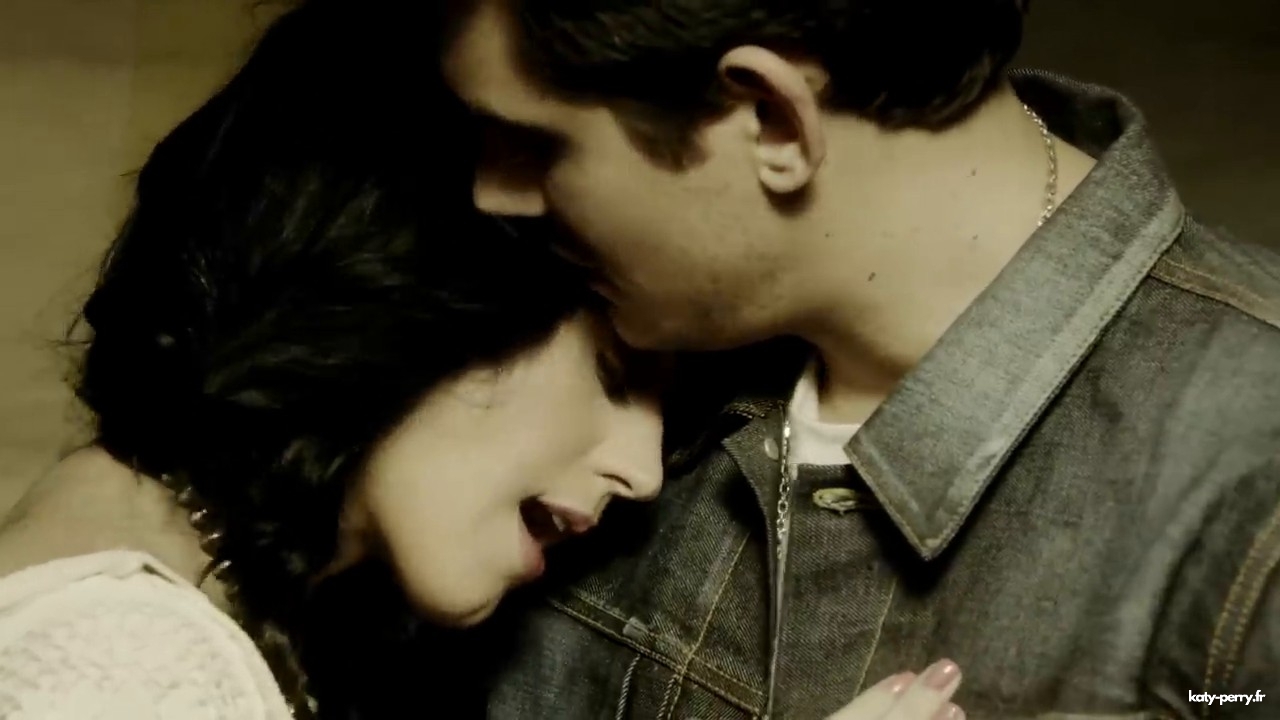 whoyoulove_00098.jpg whoyoulove_00098.jpg