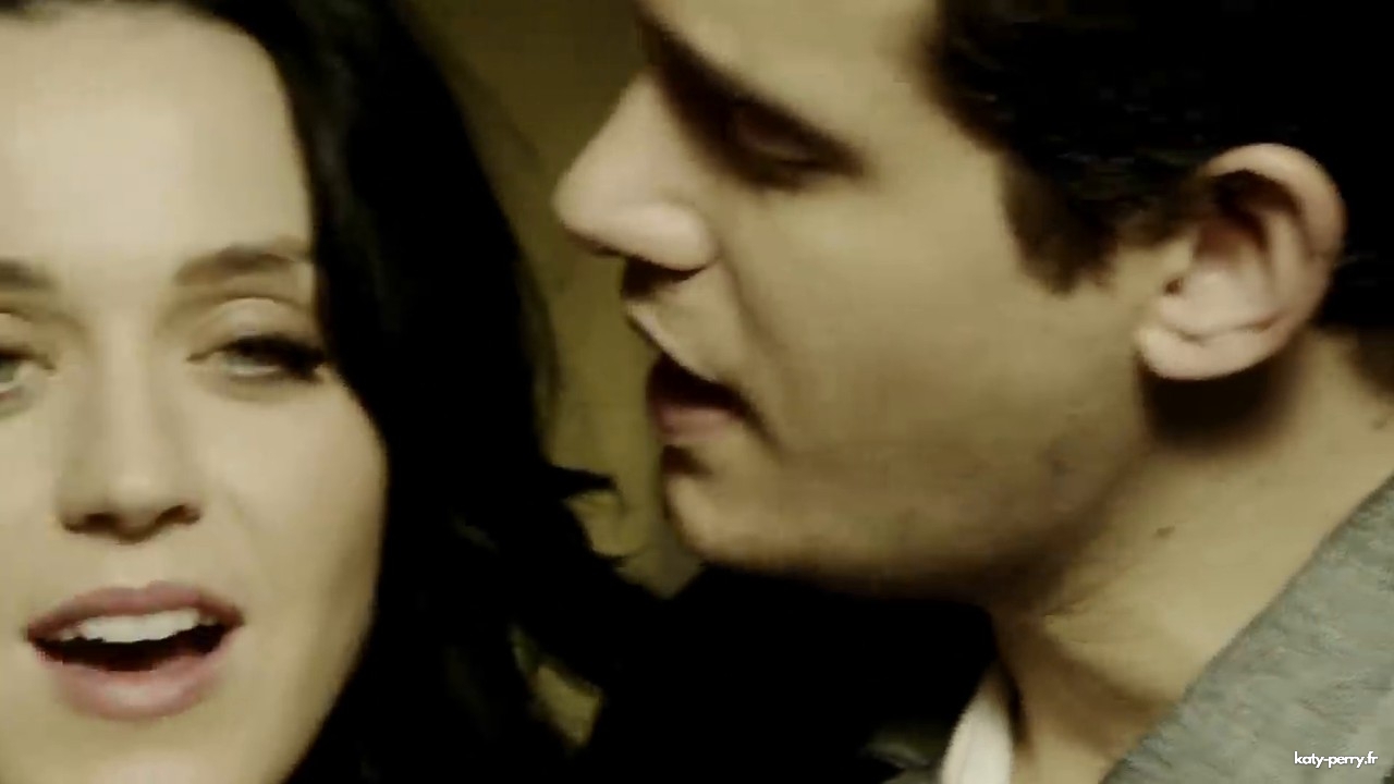 whoyoulove_00130.jpg whoyoulove_00130.jpg