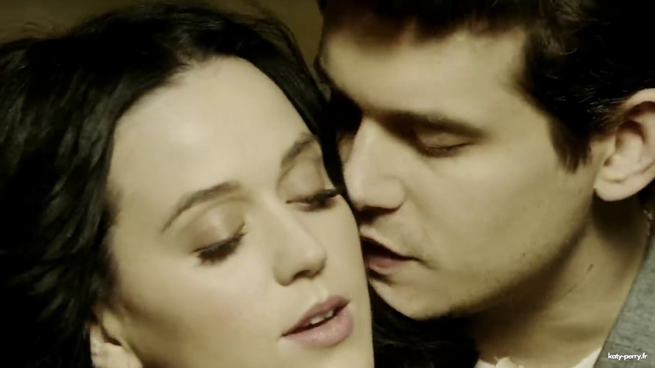 whoyoulove_00140.jpg whoyoulove_00140.jpg
