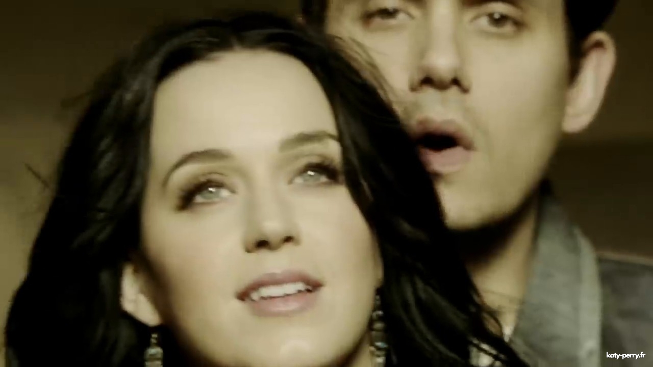 whoyoulove_00158.jpg whoyoulove_00158.jpg