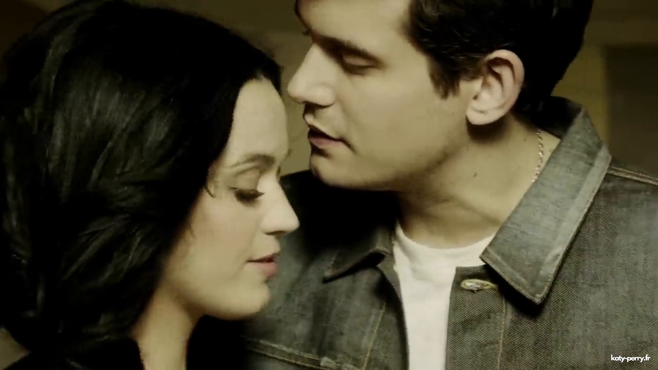 whoyoulove_00195.jpg whoyoulove_00195.jpg