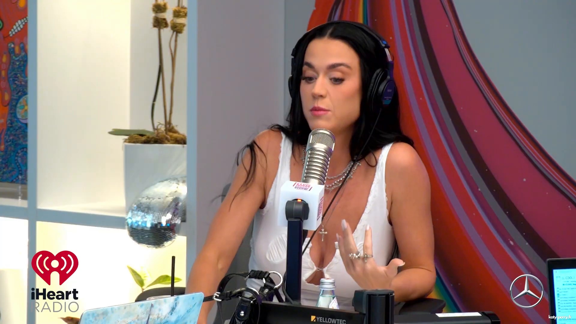 215.jpg
