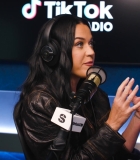 121.jpg
