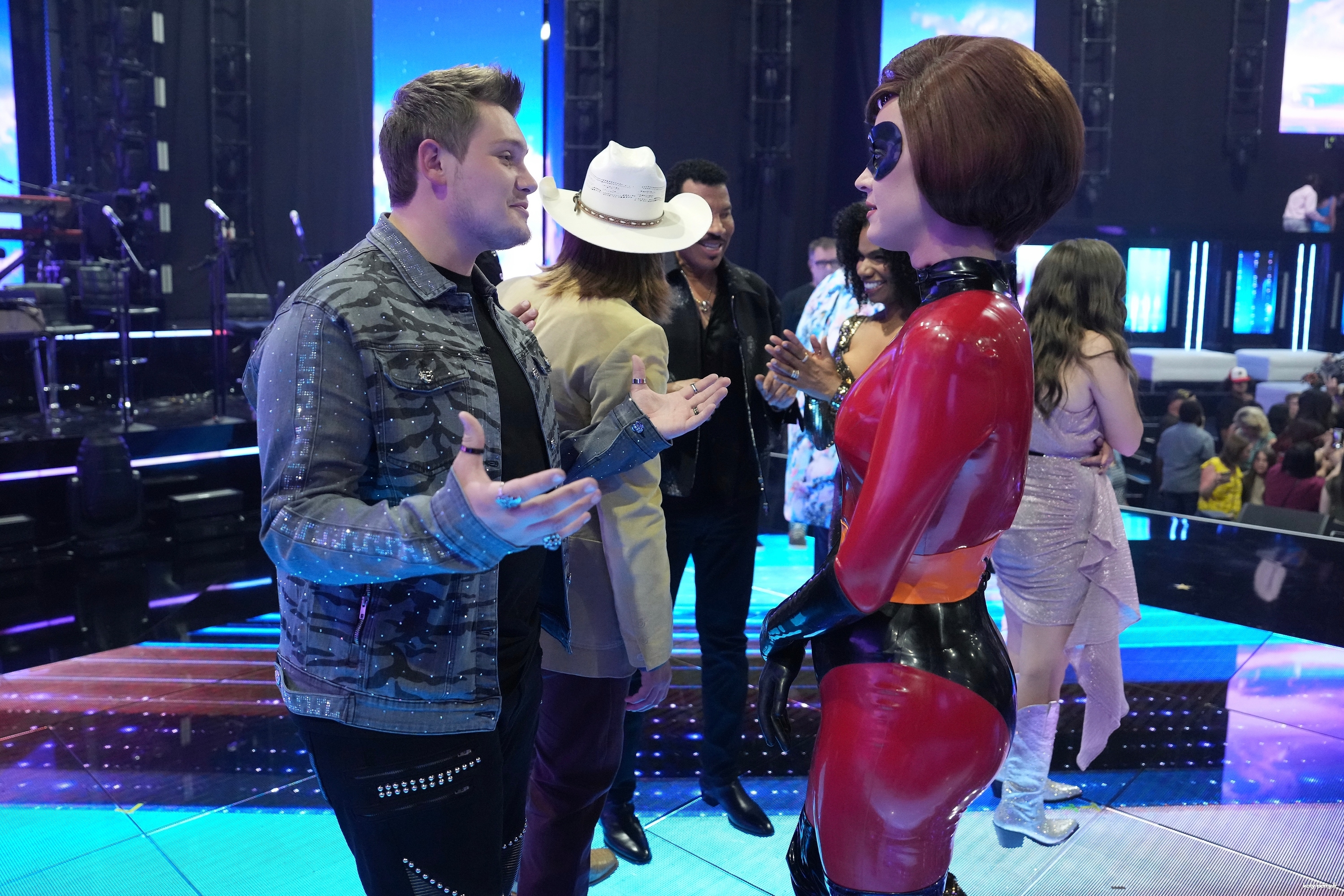 027.jpg